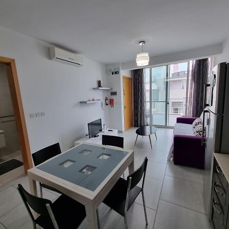 Metrostays Apartament St Julian Malta St. Julian's Exterior foto