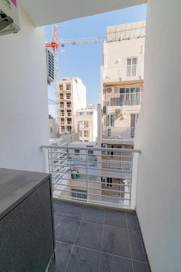 Metrostays Apartament St Julian Malta St. Julian's Exterior foto