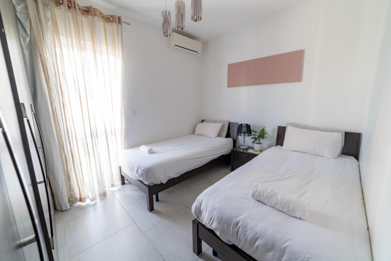 Metrostays Apartament St Julian Malta St. Julian's Exterior foto