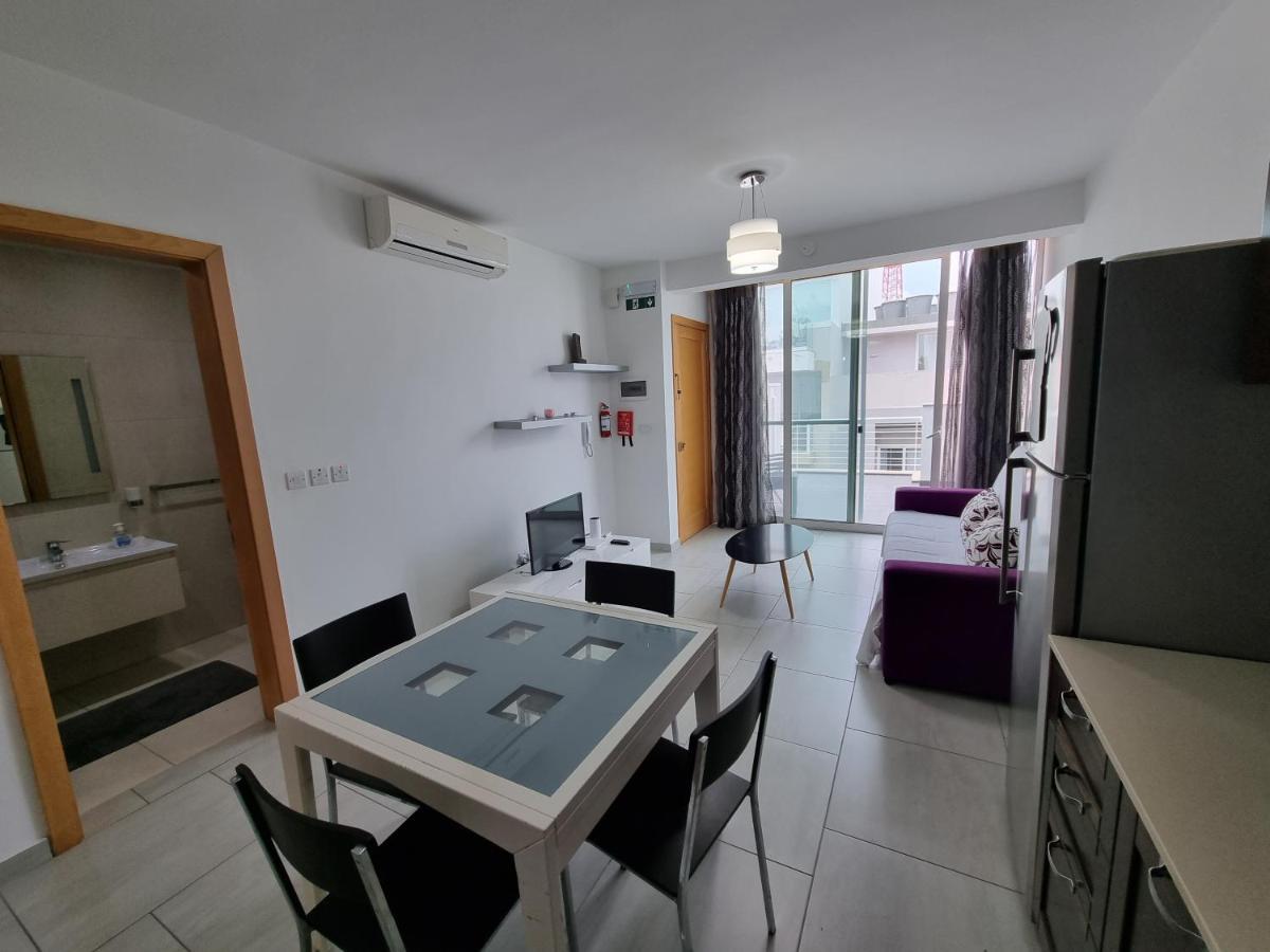 Metrostays Apartament St Julian Malta St. Julian's Exterior foto
